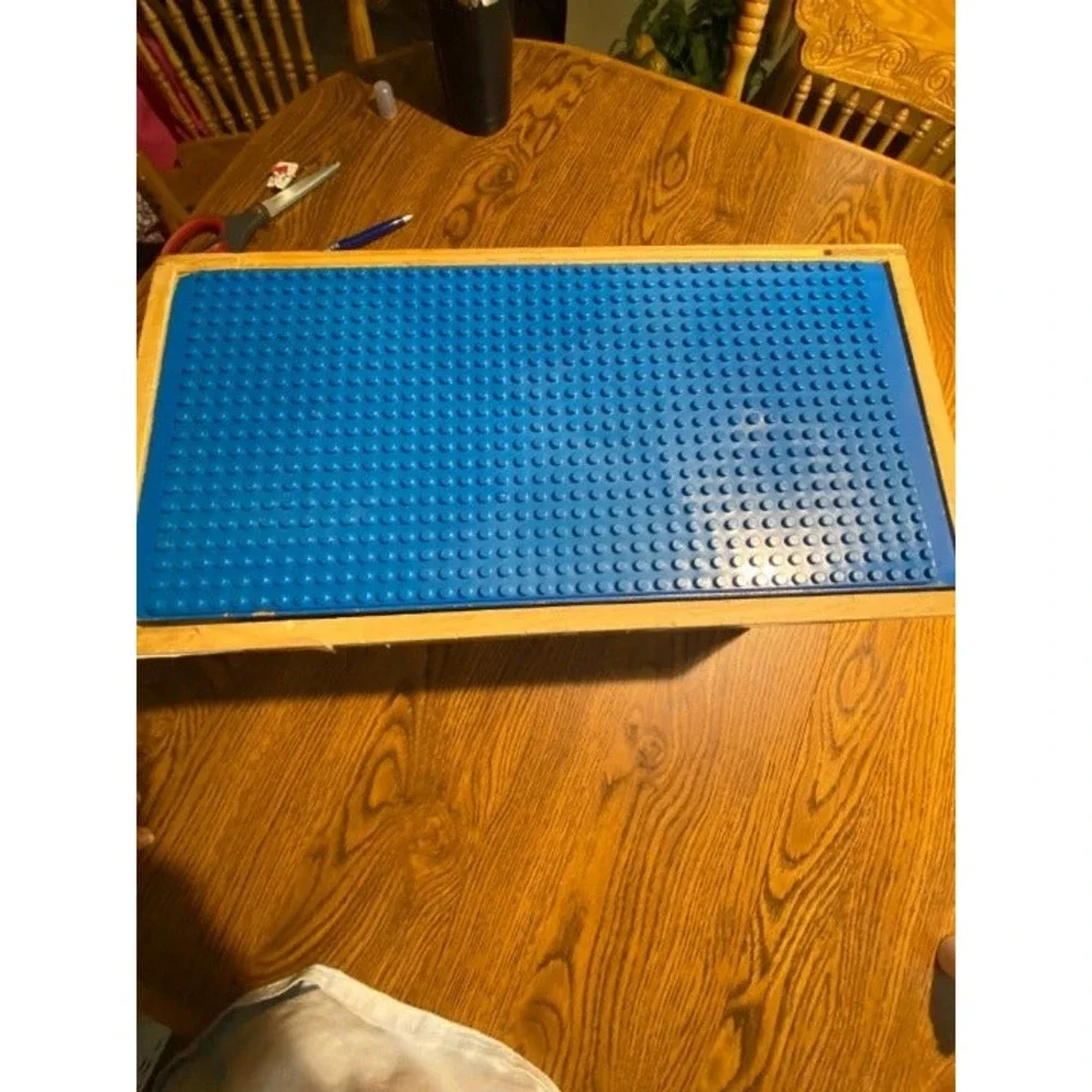 Wooden‎ Toy Box wi. Abacus on 1 Side